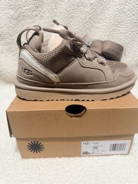 UGG Kids Taupe Suede Low-Top Sneaker with Shearling Trim